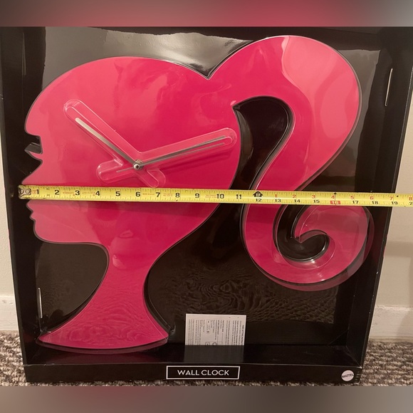 Barbie 18" Wall Clock Silhouette Hot Pink Hanging Analog Clock New In Box Mattel - Picture 4 of 6